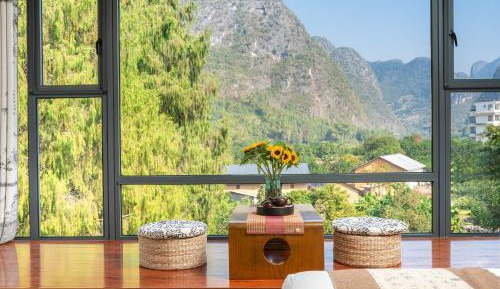 Twin Room with Mountain View