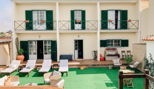 Five-Bedroom Apartment