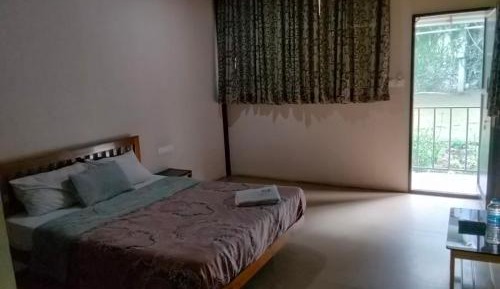 Double Room with Balcony (2 Adults + 1 Child)