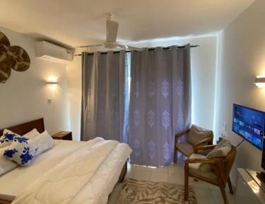Queen Room with Garden View