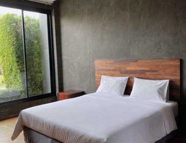 King Room with Mountain View