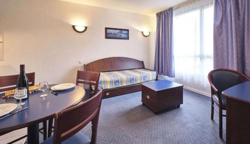  One Bedroom Apartment