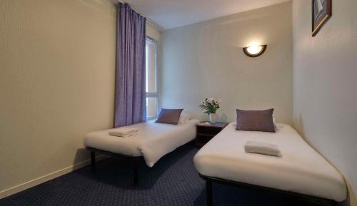 One Bedroom Apartment - Twin