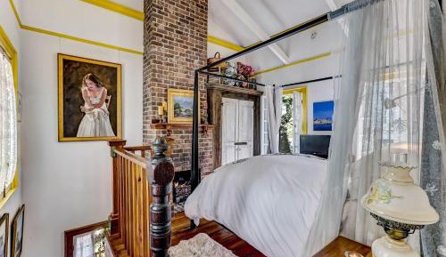 One-Bedroom Holiday Home