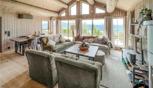 Four-Bedroom Holiday Home