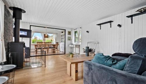 Three-Bedroom Holiday Home 