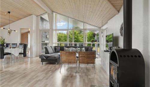 Two-Bedroom Holiday Home