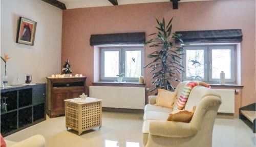 One-Bedroom Holiday Home
