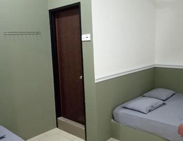 Basic Triple Room