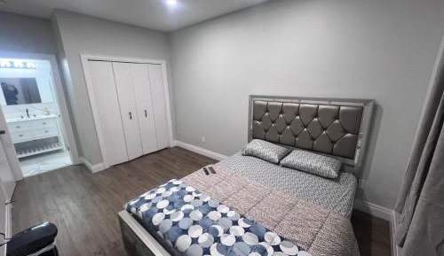 Double Room with Private Bathroom