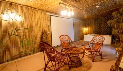 Superior One-Bedroom Apartment with Balcony