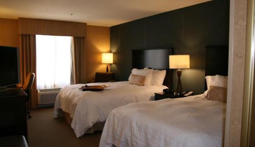 Room with Two Queen Beds - Non-Smoking