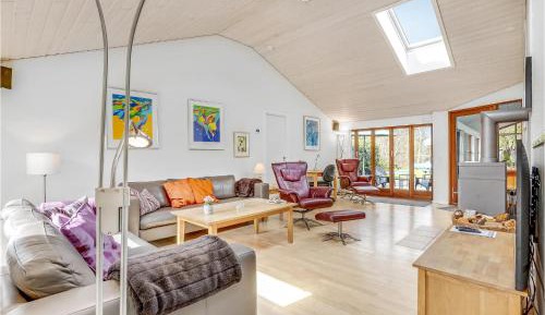 Four-Bedroom Holiday Home