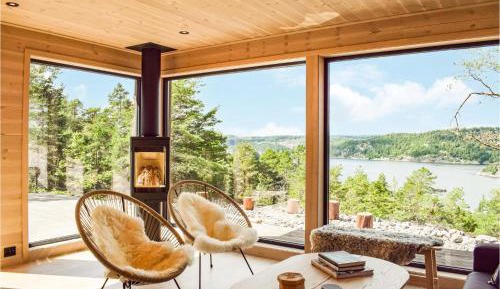 Four-Bedroom Holiday Home