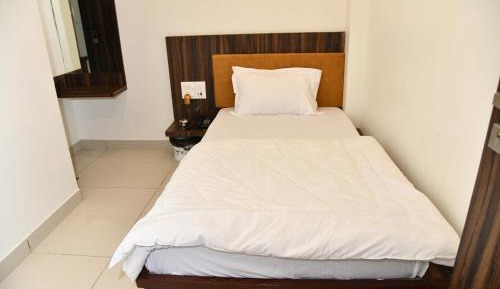 Single Room with Private Bathroom