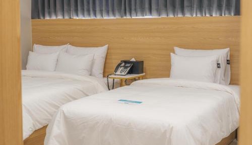 Twin Room with Bathroom