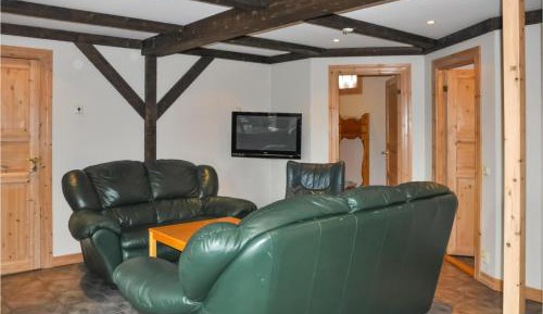 Six-Bedroom Apartment