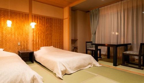 Modern Japanese Style Room with Twin Bed