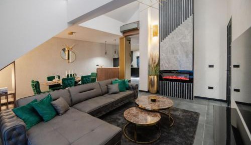 Three-Bedroom Premium Apartment