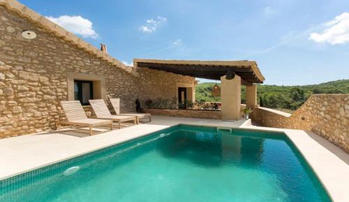 Three-Bedroom Holiday Home 