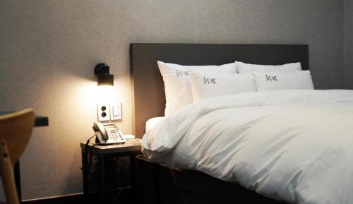 Standard King Room
