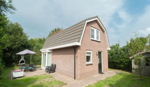 Three-Bedroom Holiday Home 