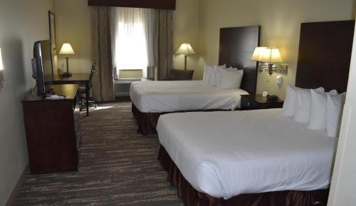 Queen Room with Two Queen Beds - Non-Smoking