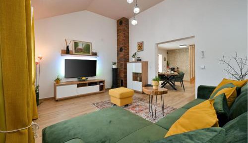 Three-Bedroom Holiday Home 