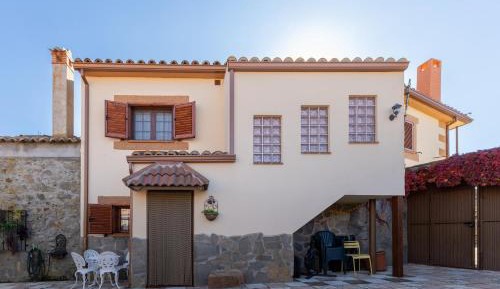 Superior Apartment with Balcony