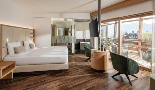 Suite with Sauna