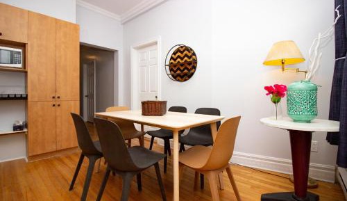 Three-Bedroom Deluxe Apartment