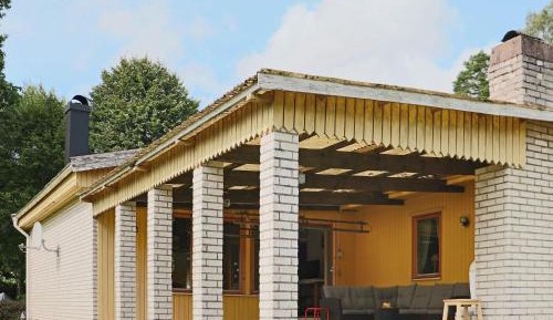 Three-Bedroom Holiday Home 