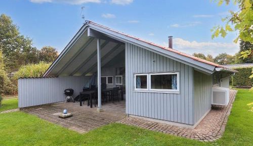 Four-Bedroom Holiday Home