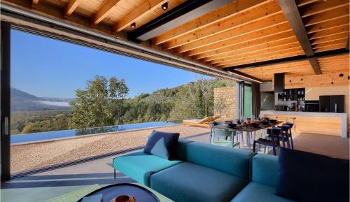 Four-Bedroom Holiday Home