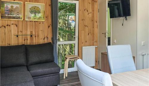 One-Bedroom Holiday Home