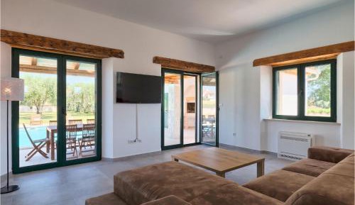 Four-Bedroom Holiday Home
