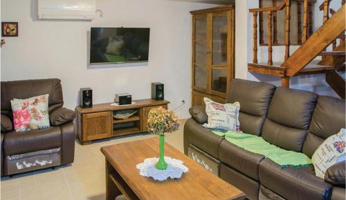 Four-Bedroom Holiday Home