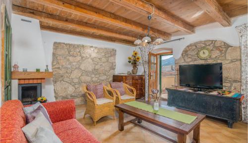 Six-Bedroom Holiday Home