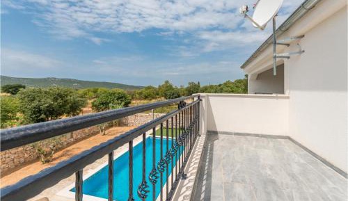 Four-Bedroom Holiday Home
