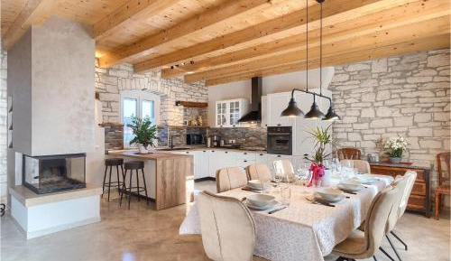 Three-Bedroom Holiday Home 