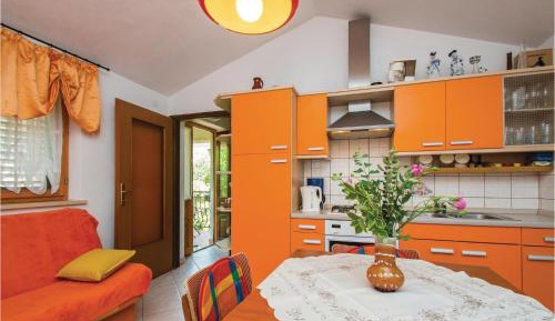 One-Bedroom Holiday Home