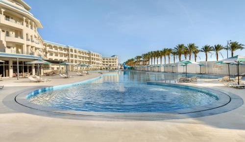 Deluxe Pool or Side Sea View