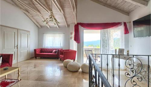 Seven-Bedroom Holiday Home