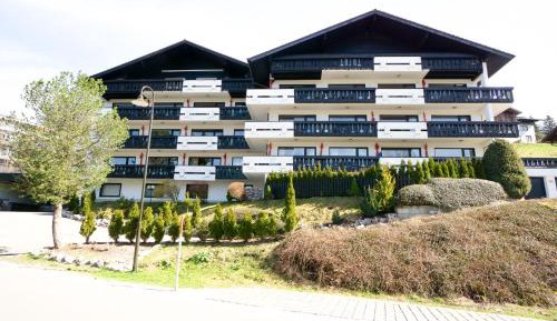 Apartment with Mountain View