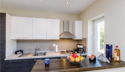 One-Bedroom Holiday Home
