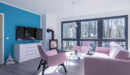 Apartment with Lake View