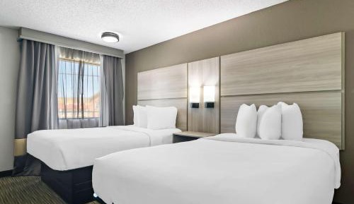 Suite with Two Double Beds and Sofa Bed