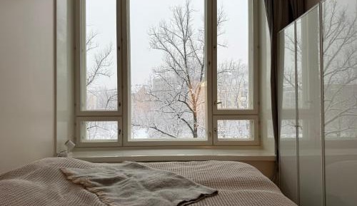 One-Bedroom Apartment with City View