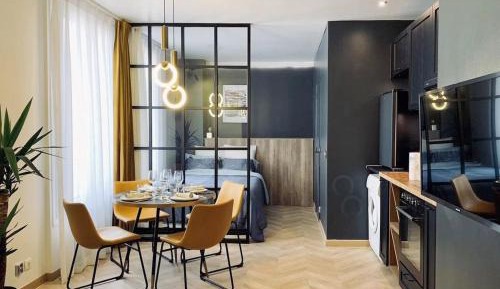 One-Bedroom Apartment