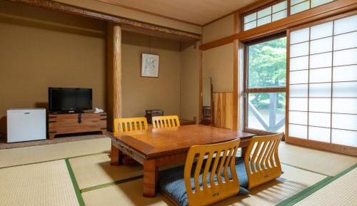 Japanese-Style Quadruple Room